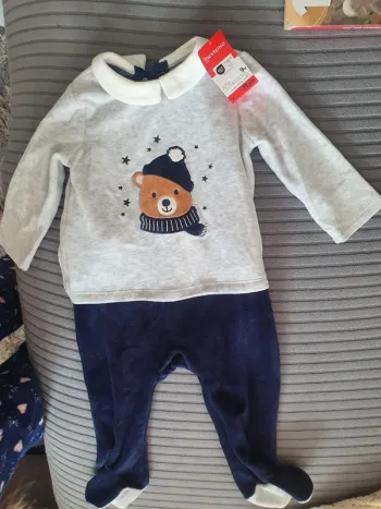 Pyjama garçon 9 mois neuf