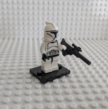 Star Wars : Clone Trooper Phase 1 armé, style lego