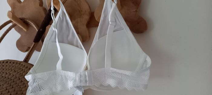 Soutien-gorge 90 % dentelle neuf 95d - photo numéro 4