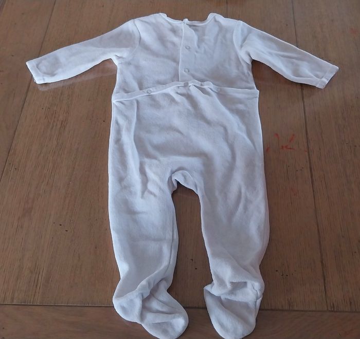Pyjama velours fille 6mois en très bon état - photo numéro 2
