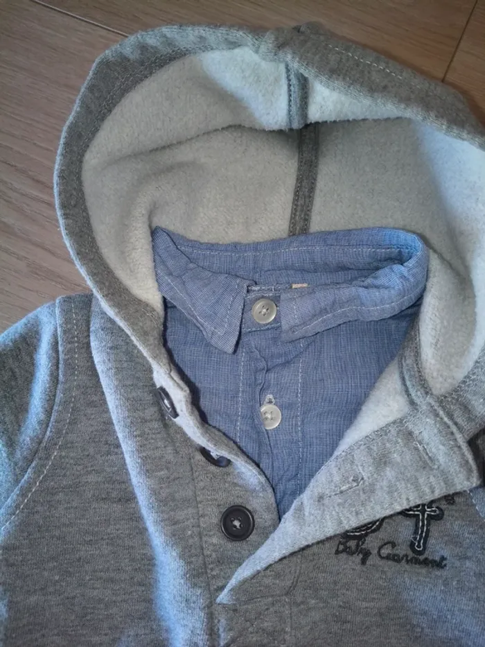 Pull avec col chemise taille 6 mois - photo numéro 3