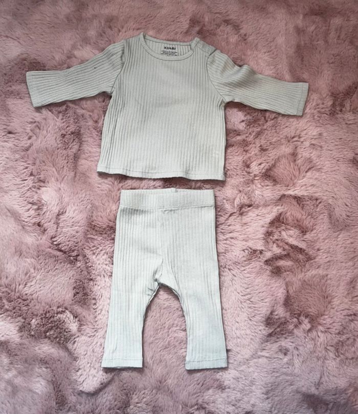 Lot  bébé fille 3 mois - photo numéro 2