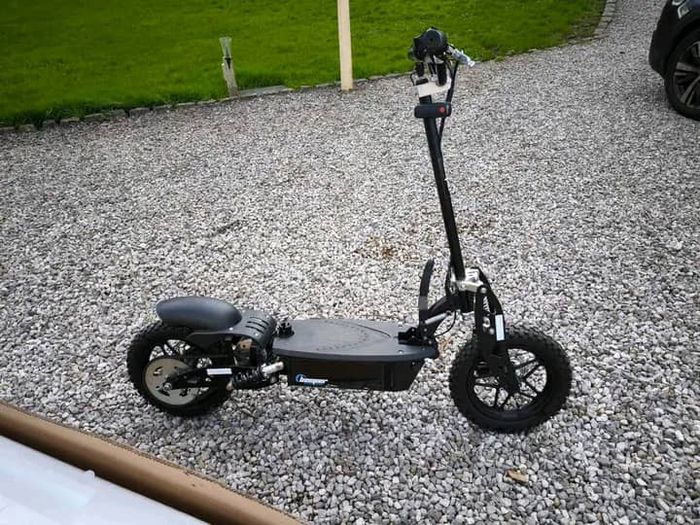 En vente de trottinette - photo numéro 2