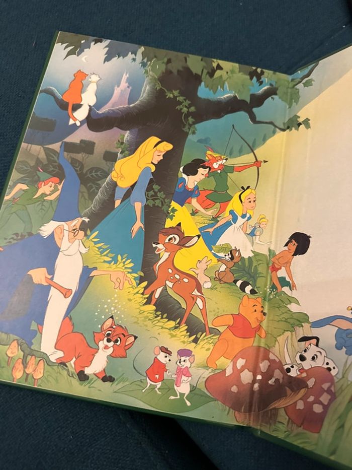 Livre ancien album Le monde merveilleux de Bambi Walt Disney Nathan - photo numéro 3