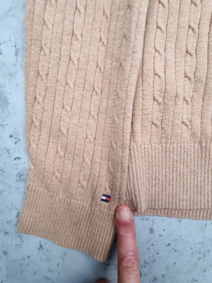 Pull col V torsadé beige Tommy Hilfiger – Taille L Femme (mesures en photos) - photo numéro 5