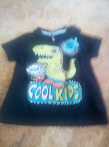 T shirt dino