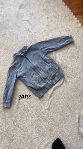 Gilet à zip 3ans