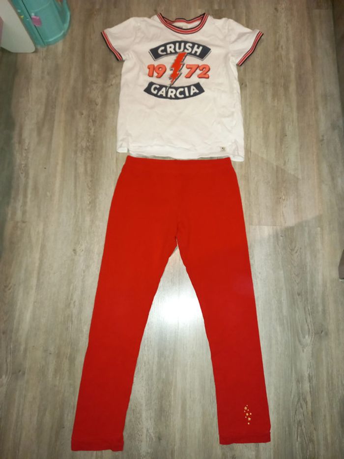 legging rouge vertbaudet et tee shirt taille 12 ans
