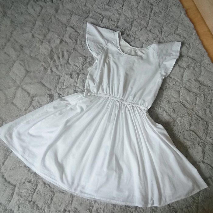 Magnifique robe manches papillon 14 ans 🌹 Tape à l'oeil 🌹 excellent état - photo numéro 8