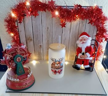 Grands verres givrés avec paille