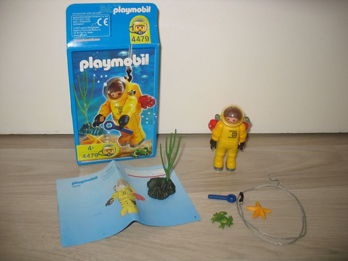FIGURINE PLONGEUR SCAPHANDRIER "PLAYMOBIL" - Réf.4479 - n°97 - photo numéro 2