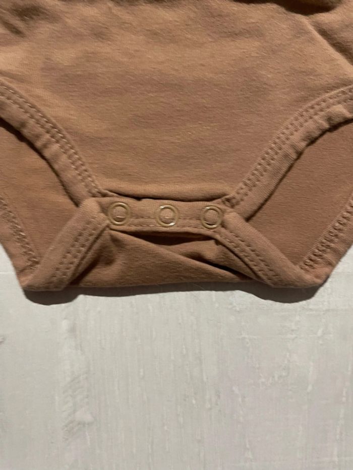 Body bébé 1 mois 50/56 sans manche Zeeman - photo numéro 5