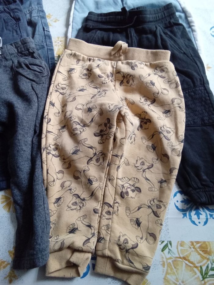 Lot pantalons garçons t 18-24 mois - photo numéro 2