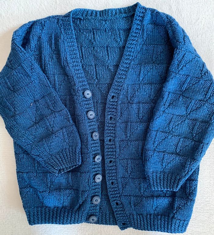 Gilet fait main de qualité 4 ans