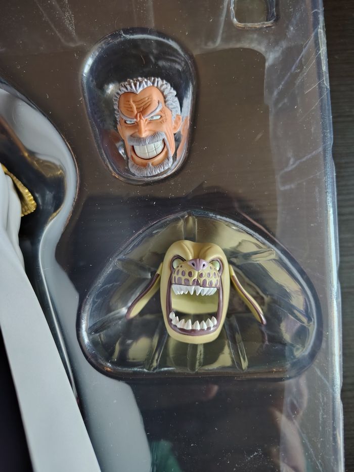 Portrait of Pirates P.O.P DX Monkey D. Garp (One Piece, Marine, Megahouse) - photo numéro 5