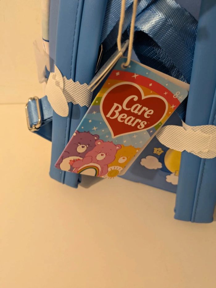 Loungefly sac à dos Bisounours "Arc en ciel" - photo numéro 6