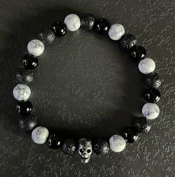 Bracelet perles pierre naturelle White Skull