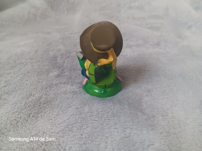 Figurine mascotte dennelys parc - photo numéro 3