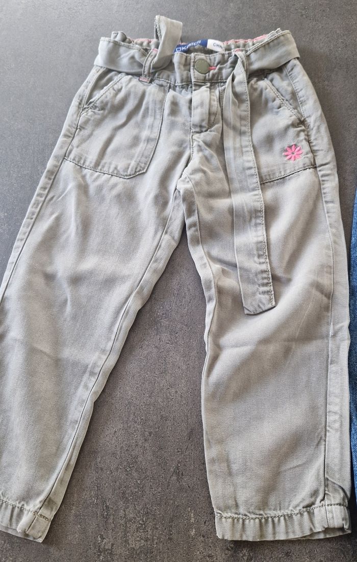 2 pantalons 1 gilet court 3 ans tbe - photo numéro 4