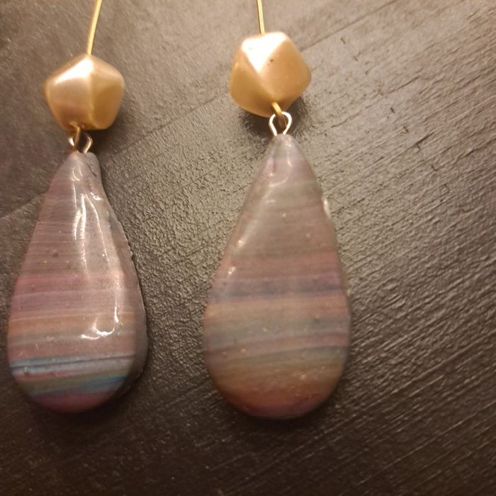 Boucles d'oreilles pendante avec pâte polymere multicolore bariolé - photo numéro 7