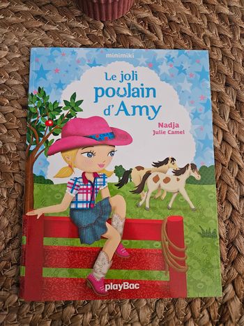 Lire enfant le joli poulain d'Amu