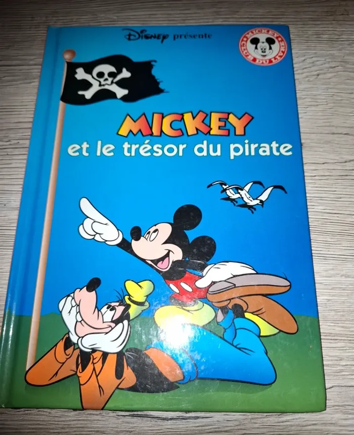Livre Mickey club