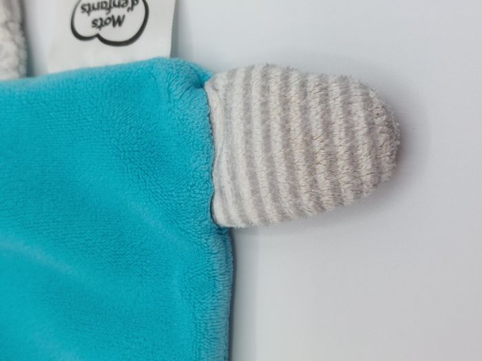 Doudou plat zèbre gris blanc bleu MOTS D’ENFANTS rouge vert lion lire SVP - photo numéro 4