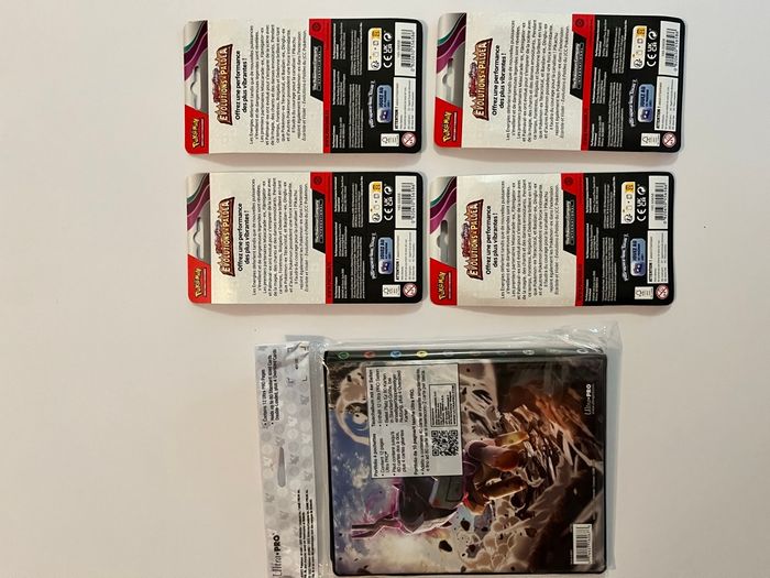 Lot boosters et portfolio Pokémon évolution à Paldea - photo numéro 4