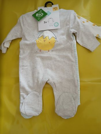 lot de trois pyjamas poussin garcon en coton 3 mois