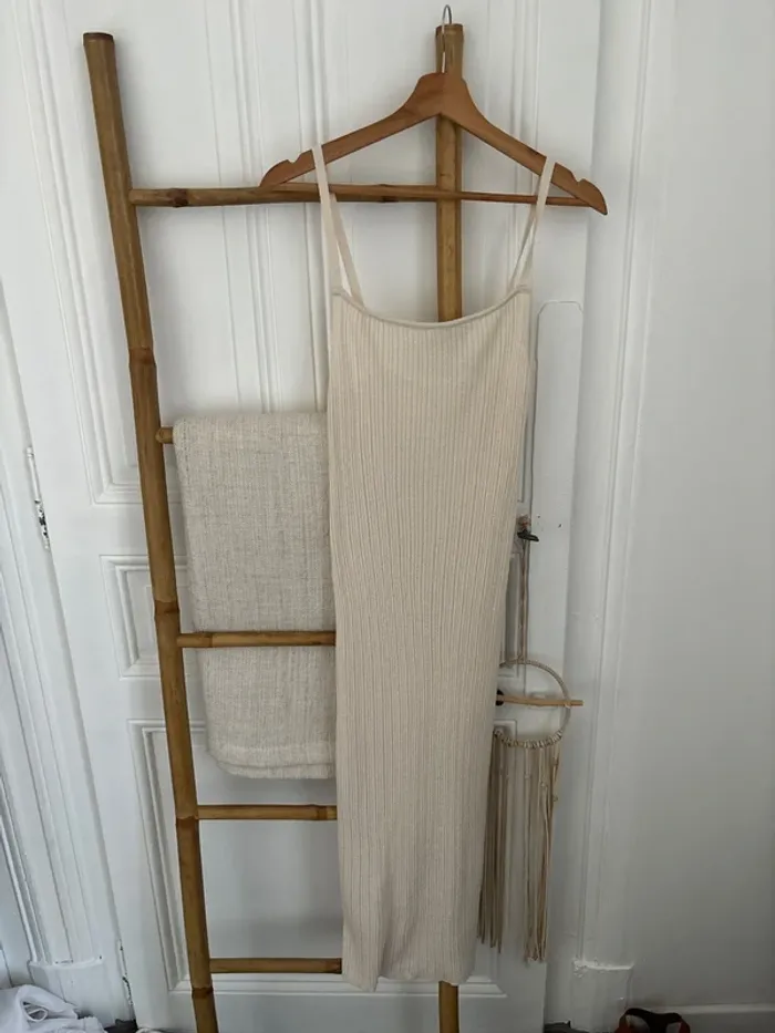 Robe moulante - photo numéro 2