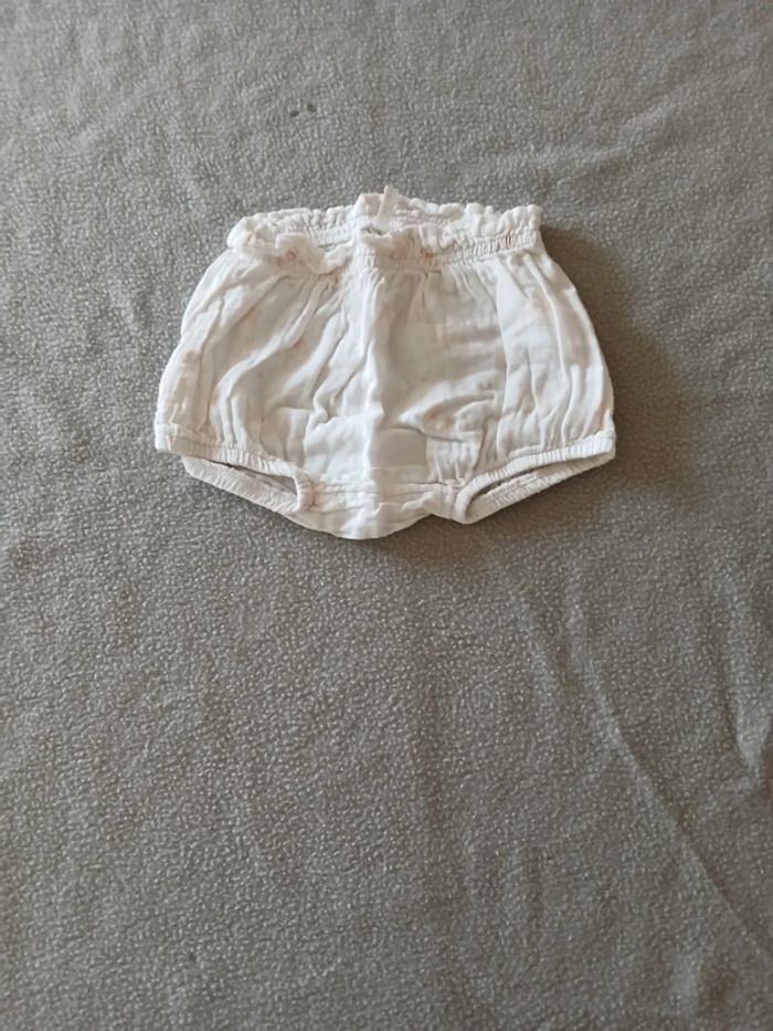 Lot short 6 mois - photo numéro 2