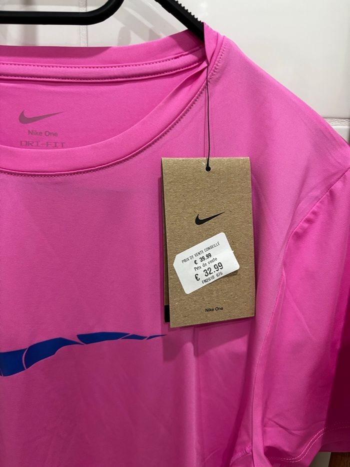 T-shirt Nike dri fit - photo numéro 2