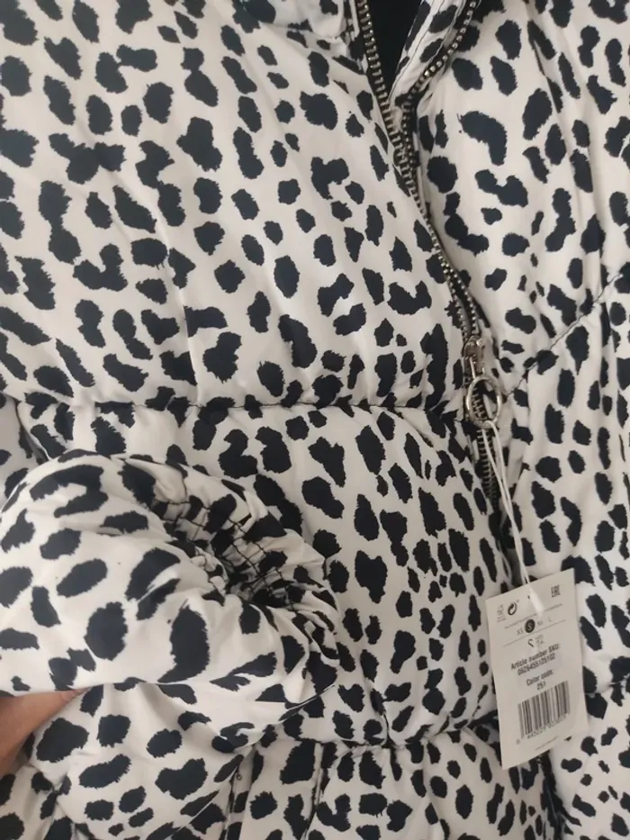 Bershka Veste d'hiver imprimé tigre - photo numéro 4