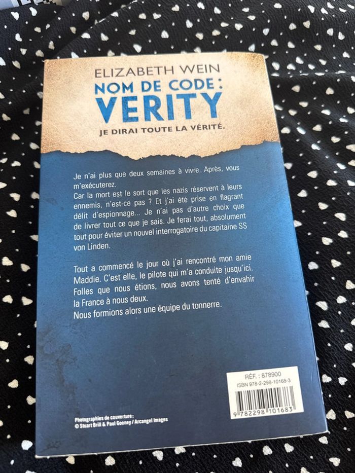 Livre nom de code : verity - photo numéro 2