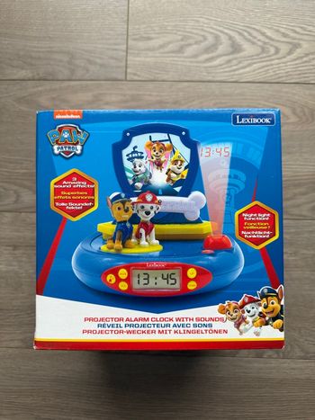 Réveil Projecteur Pat Patrouille avec Chase en 3D et des sons de super-héros