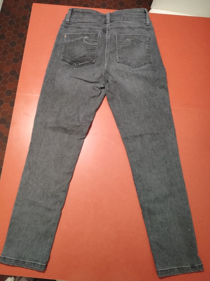 Pantalon Grain de Malice, très bon état - photo numéro 2