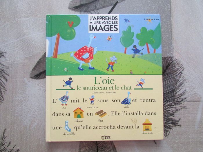 Livre J'apprends à lire avec les images L'oie, le souriceau et le chat
