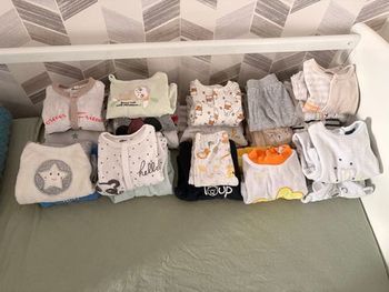 Gros lots de pyjama 22 pièces 