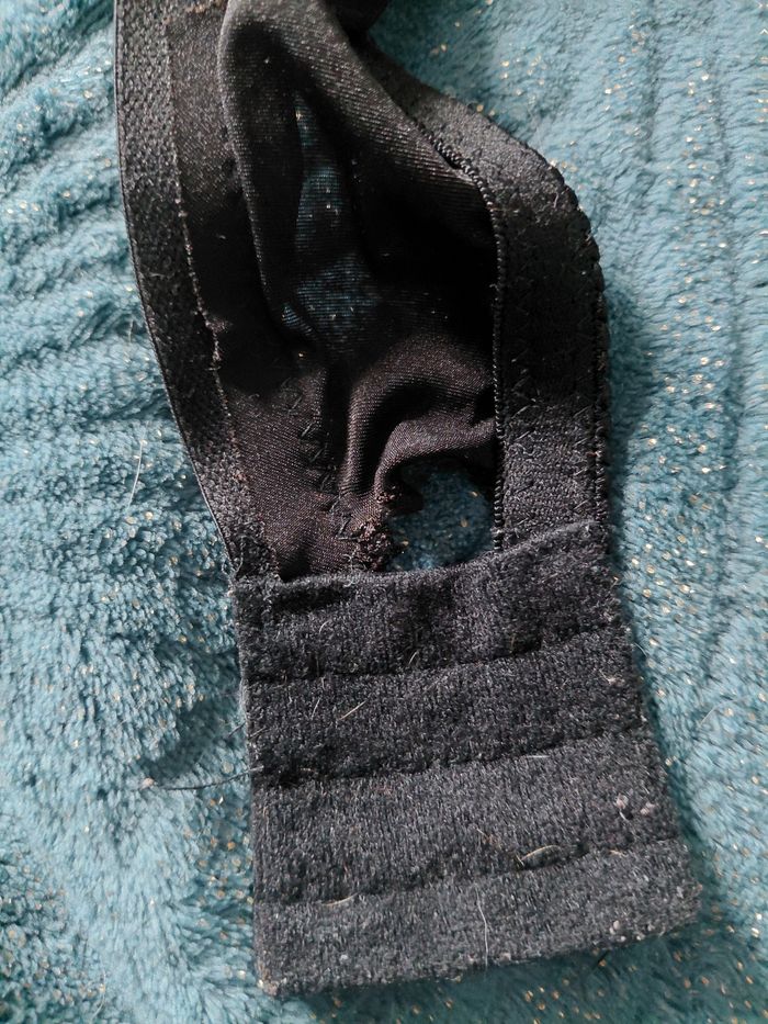 Soutien-gorge noir - photo numéro 3