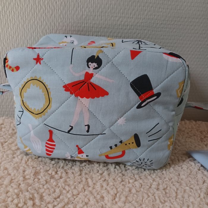 Trousse toilette enfants thème cirque 🎪 - photo numéro 9