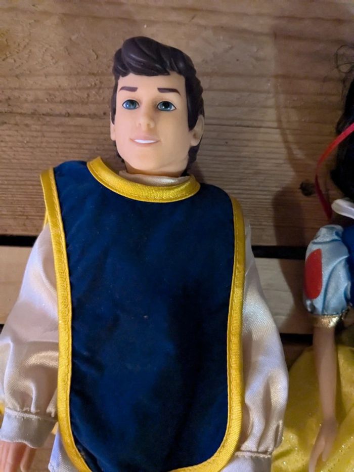 Poupées blanche neige et le prince - photo numéro 3