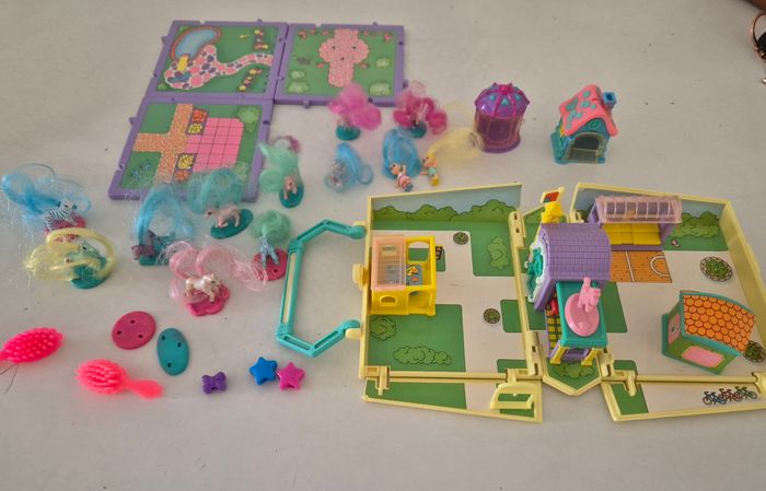 Mini pouces cutie club galoob 1989 école chevaux villages - photo numéro 2