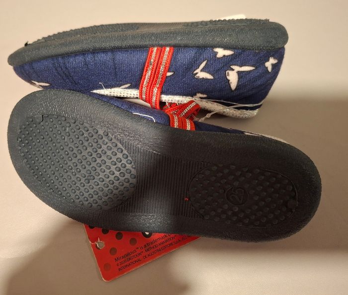 Pantoufles  Miraculous - photo numéro 4