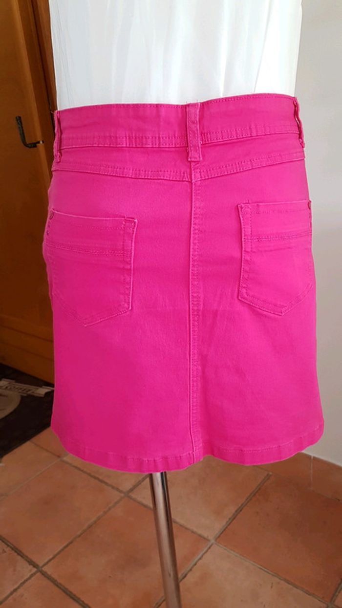Jupe en jean fushia taille 38 - photo numéro 3