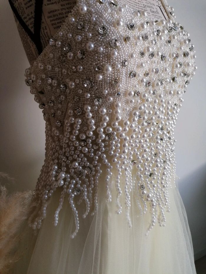 Robe de cérémonie ou shooting photo taille M neuve avec étiquette - photo numéro 4