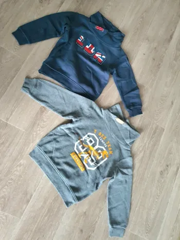 Lot de 2 sweat col montant taille 6 ans