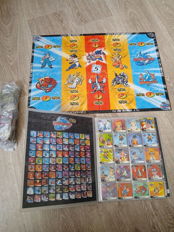 Jeu de Staks beyblade panini