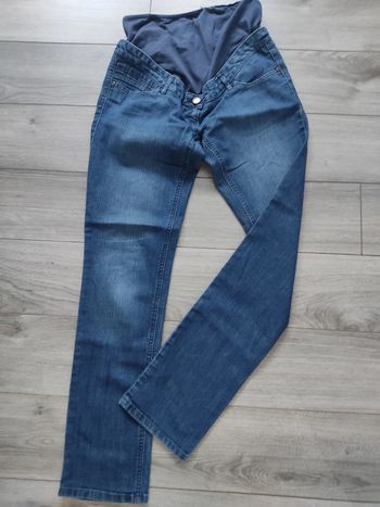 Jean de grossesse taille 38.