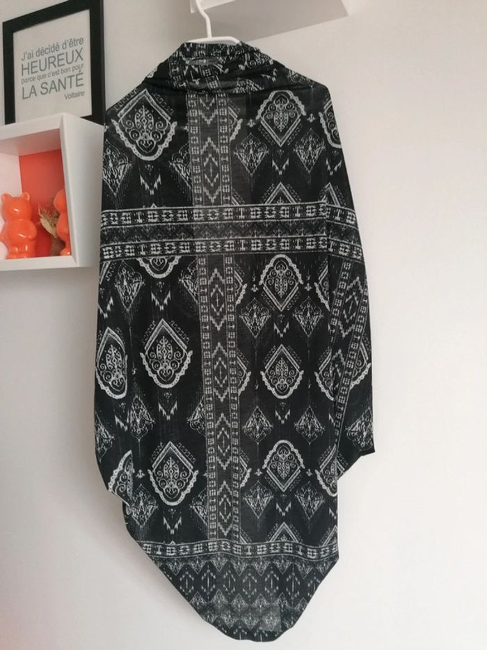 Poncho léger original Pull and Bear taille M - photo numéro 4