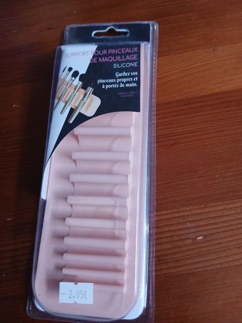 Support pour pinceaux maquillage